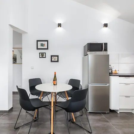 In Barbariga-apartment 3 بيروغ