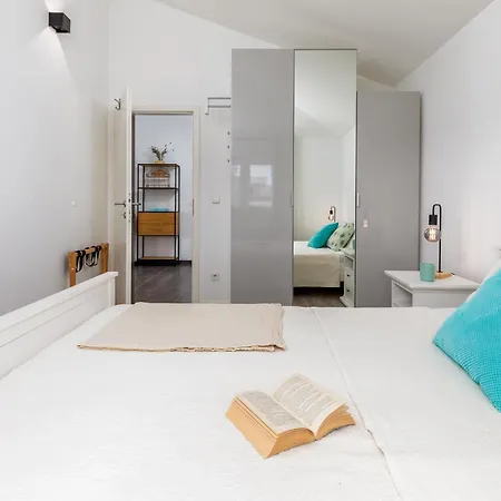 In Barbariga-apartment 3