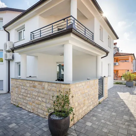 In Barbariga-apartment 3 Апартаменты *